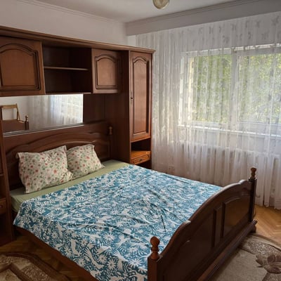 Rental of a spacious 4-room apartment, 108 m², Faleza Nord, Constanta, Romania